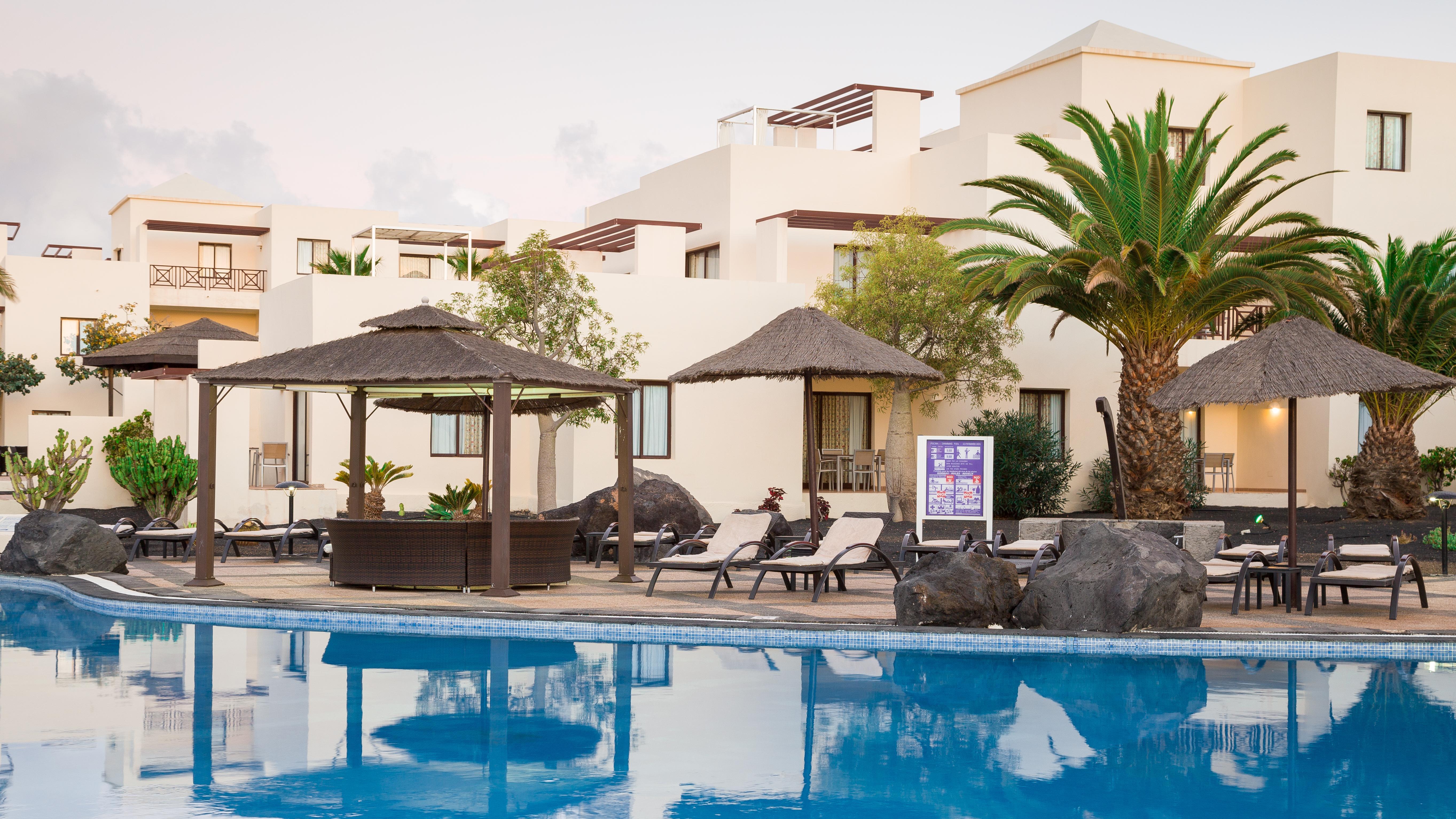 Vitalclass Lanzarote Resort (Adults Only) Costa Teguise Extérieur photo